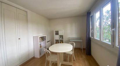 Apartment 3 rooms of 85 m² in Livry-Gargan (93190)
