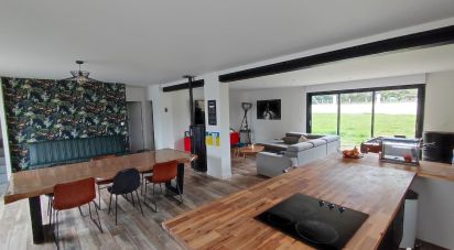 House 6 rooms of 155 m² in Cesson-Sévigné (35510)