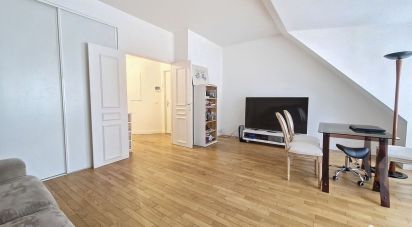 Appartement 2 pièces de 63 m² à Paris (75011)