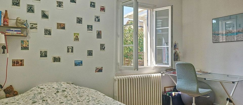 House 8 rooms of 200 m² in Nanterre (92000)