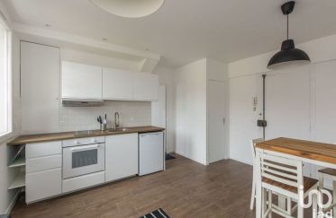 Apartment 2 rooms of 30 m² in Issy-les-Moulineaux (92130)