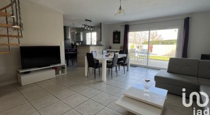 House 5 rooms of 130 m² in Saint-Quentin-de-Baron (33750)