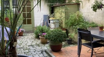 House 8 rooms of 214 m² in Rochefort (17300)
