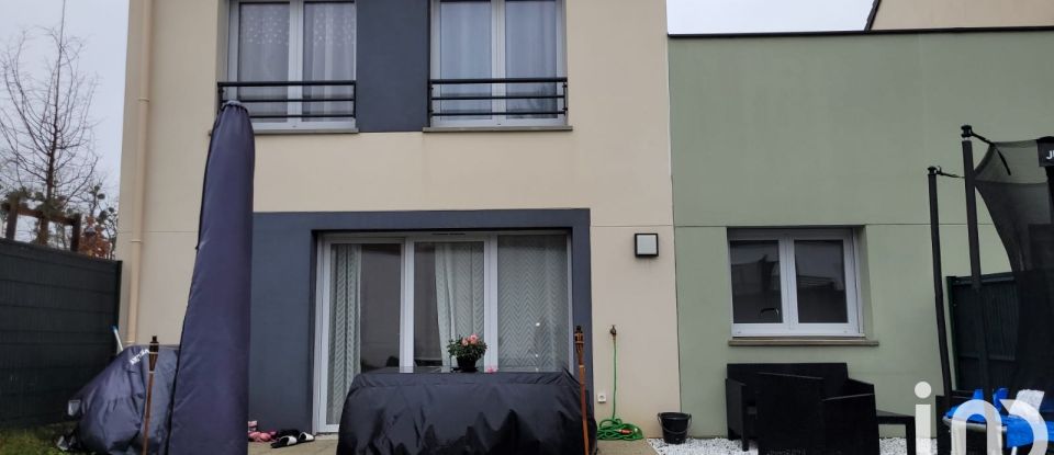 House 4 rooms of 84 m² in Claye-Souilly (77410)