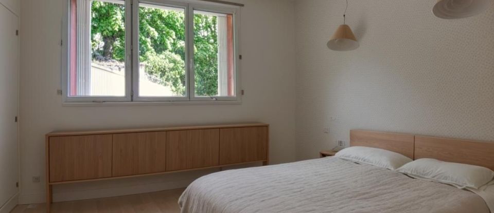 Apartment 5 rooms of 96 m² in Enghien-les-Bains (95880)