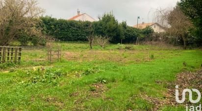 Land of 650 m² in Le Thou (17290)