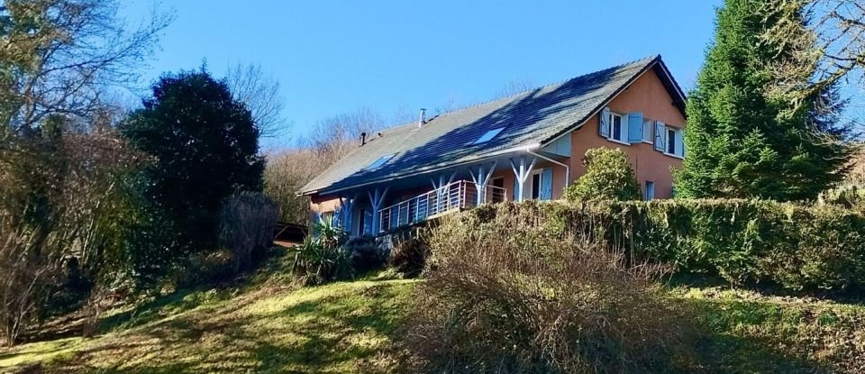 House 10 rooms of 178 m² in Corrèze (19800)