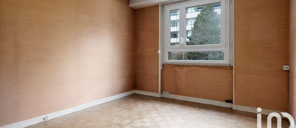 Apartment 5 rooms of 92 m² in Saint-Cloud (92210)