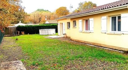 House 4 rooms of 90 m² in Saint-Seurin-sur-l'Isle (33660)