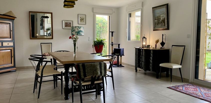 Maison 8 pièces de 218 m² à Savigny-en-Véron (37420)