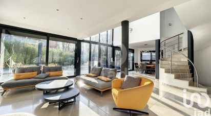Maison d’architecte 9 pièces de 250 m² à Chessy (77700)
