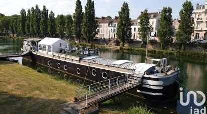 House boat 5 rooms of 200 m² in Melun (77000)
