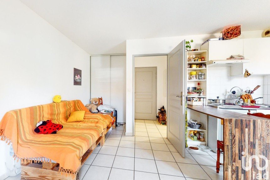 Appartement 1 pièce de 25 m² à MONTFAVET (84140)