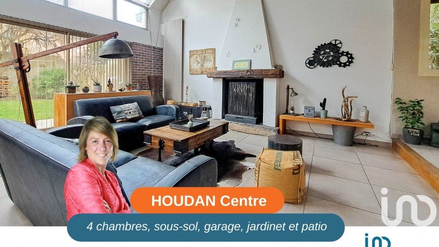 House 6 rooms of 227 m² in Houdan (78550)