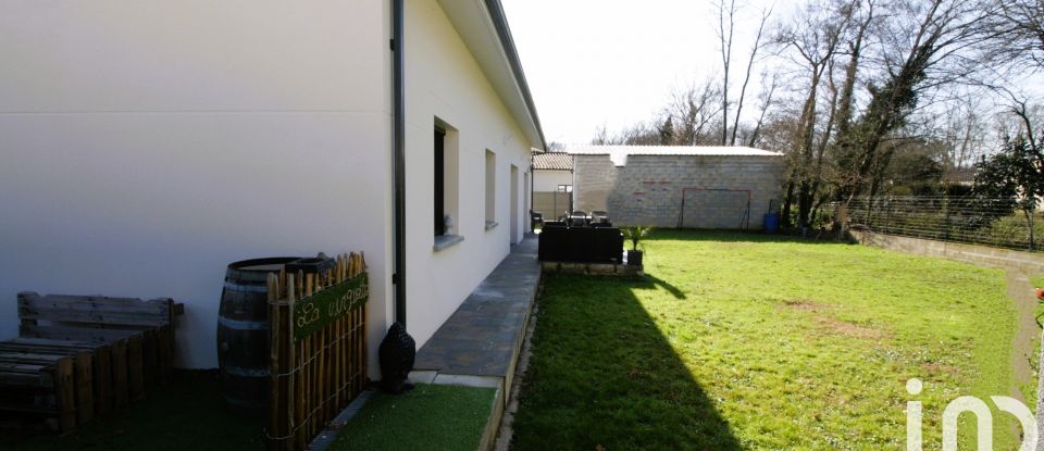 House 6 rooms of 155 m² in Saint-Selve (33650)
