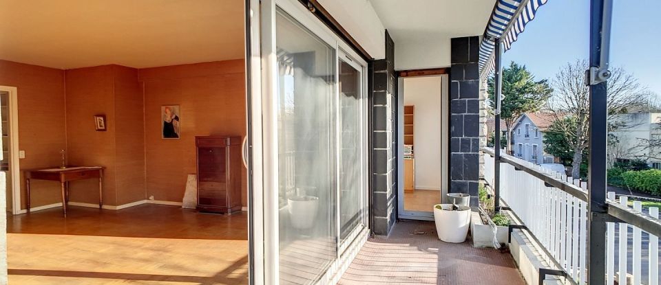 Apartment 4 rooms of 113 m² in Sceaux (92330)