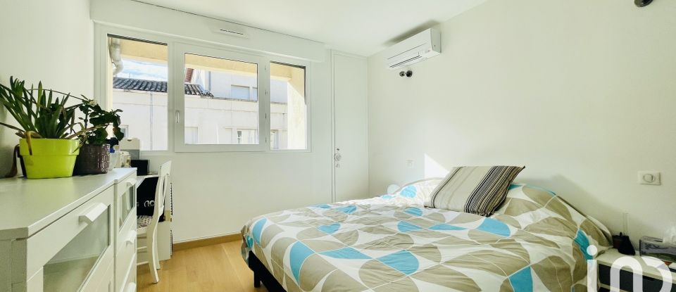 Appartement 5 pièces de 110 m² à Avignon (84000)