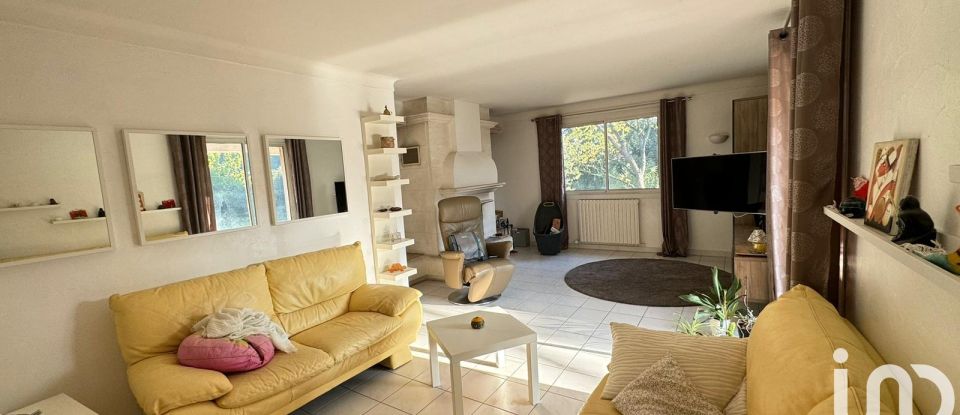Maison traditionnelle 5 pièces de 118 m² à Monteux (84170)
