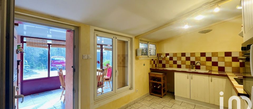 House 4 rooms of 80 m² in Vacqueyras (84190)