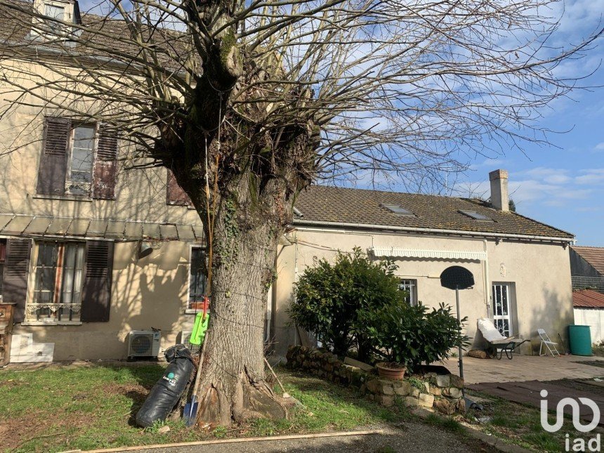 Maison 11 pièces de 291 m² à Villeneuve-la-Guyard (89340)
