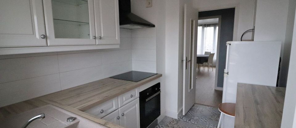 Apartment 3 rooms of 56 m² in Melun (77000)