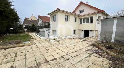 House 8 rooms of 166 m² in Draveil (91210)