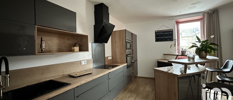 Appartement 6 pièces de 150 m² à Lanvollon (22290)