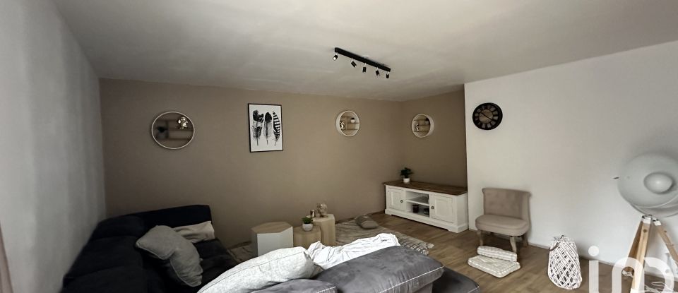 Appartement 6 pièces de 150 m² à Lanvollon (22290)