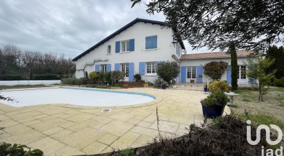 Architect house 9 rooms of 235 m² in La Rochelle (17000)