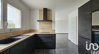 Maison traditionnelle 5 pièces de 105 m² à Pluneret (56400)