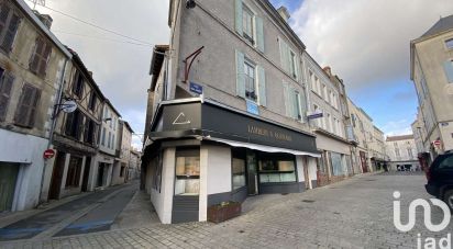 Building in Parthenay (79200) of 287 m²