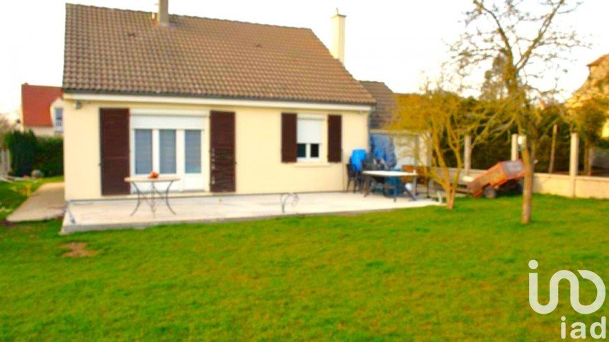 Pavilion 3 rooms of 67 m² in Moyvillers (60190)