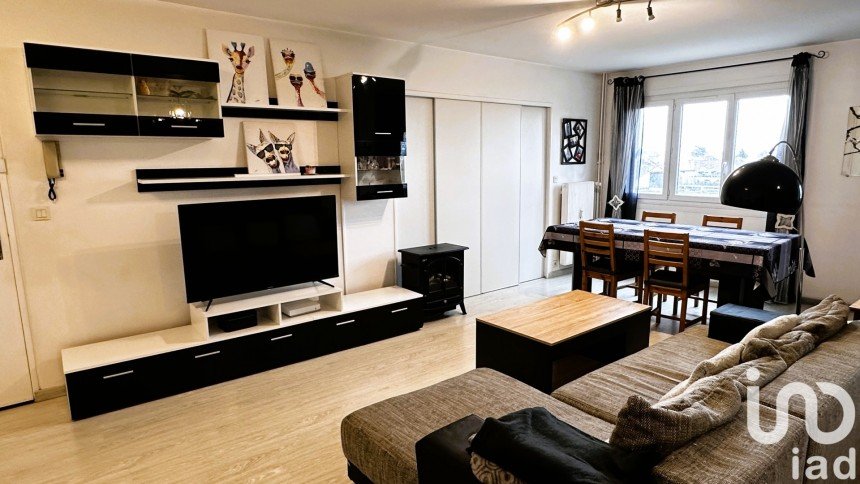 Apartment 4 rooms of 83 m² in Fleury-les-Aubrais (45400)