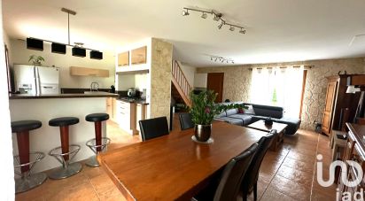 Pavilion 6 rooms of 145 m² in Faremoutiers (77515)