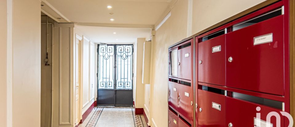 Appartement 3 pièces de 53 m² à Paris (75017)