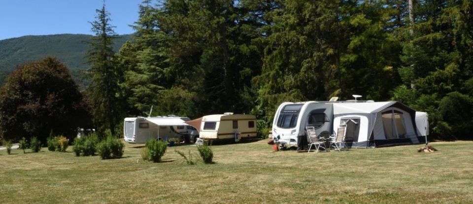 Camping of 21,000 m² in ST PIERRE D'ARGENÇON (05140)