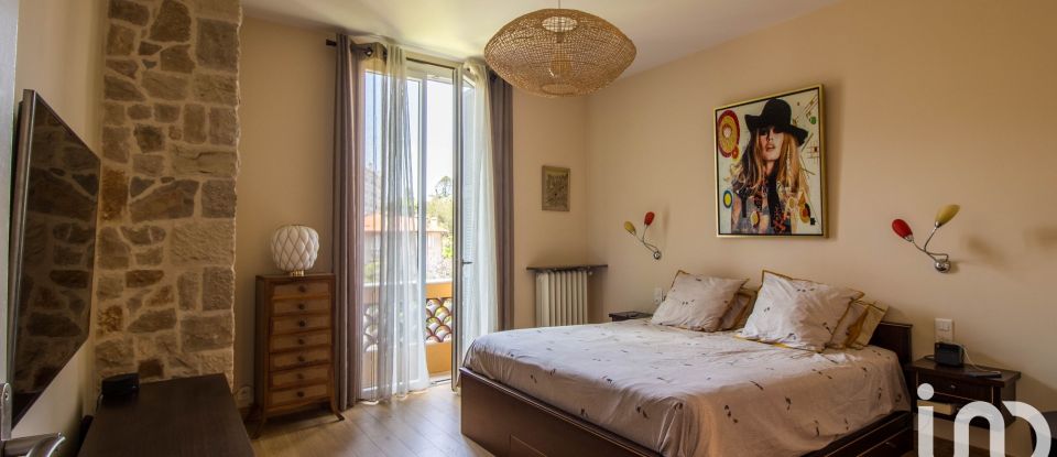 Appartement 4 pièces de 156 m² à Nice (06200)