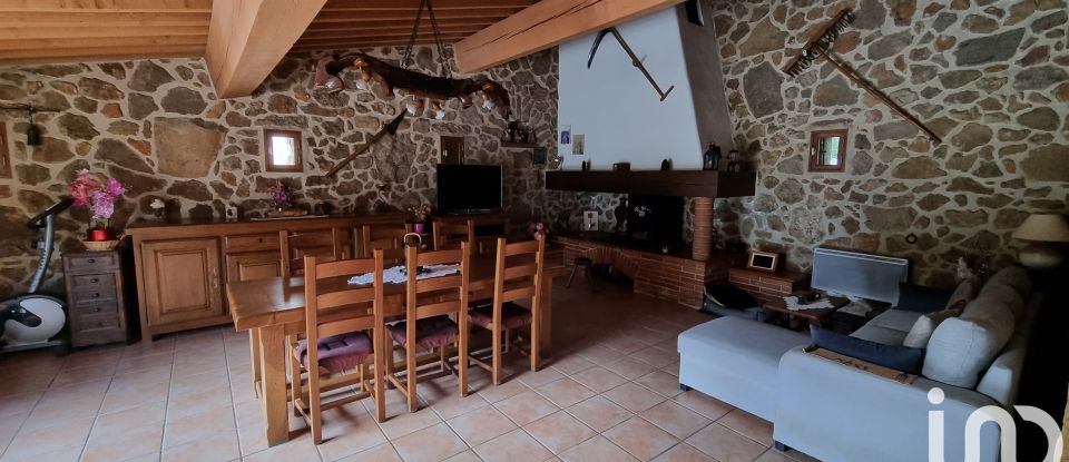 Country house 3 rooms of 74 m² in Duilhac-sous-Peyrepertuse (11350)