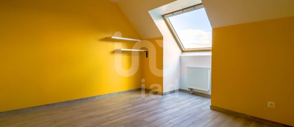 House 11 rooms of 186 m² in Ouerre (28500)