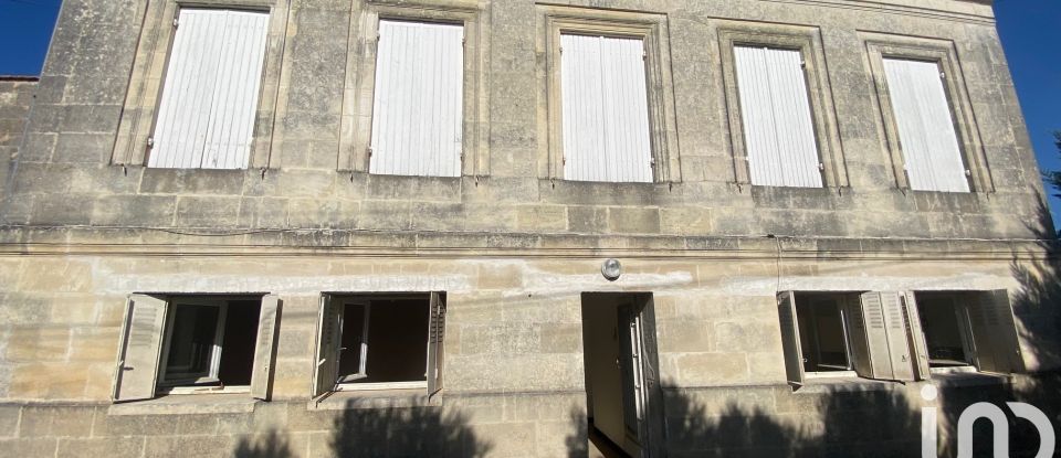 Maison 5 pièces de 232 m² à Lugon-et-l'Île-du-Carnay (33240)
