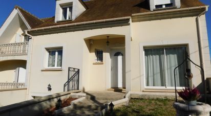 House 6 rooms of 126 m² in Viry-Châtillon (91170)