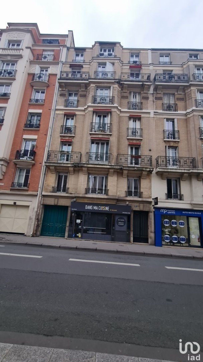 Apartment 1 room of 12 m² in Paris (75015)