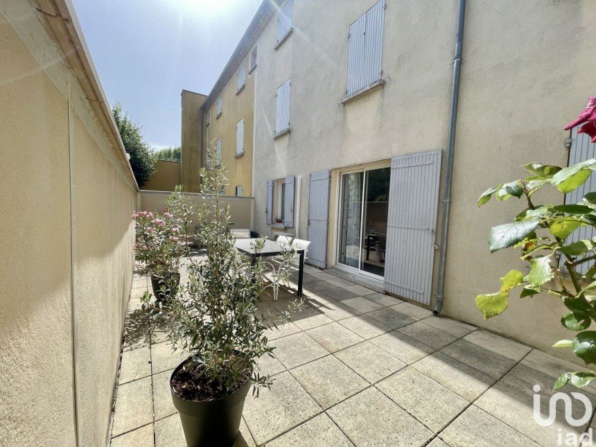 Appartement 2 pièces de 46 m² à Sainte-Cécile-les-Vignes (84290)
