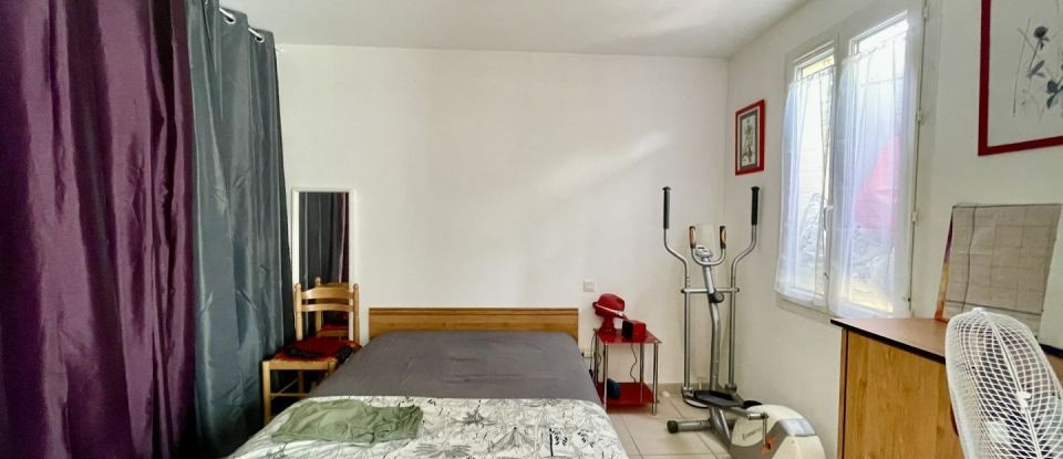 Apartment 2 rooms of 46 m² in Sainte-Cécile-les-Vignes (84290)