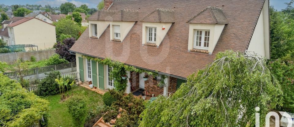 Traditional house 7 rooms of 168 m² in Montfermeil (93370)