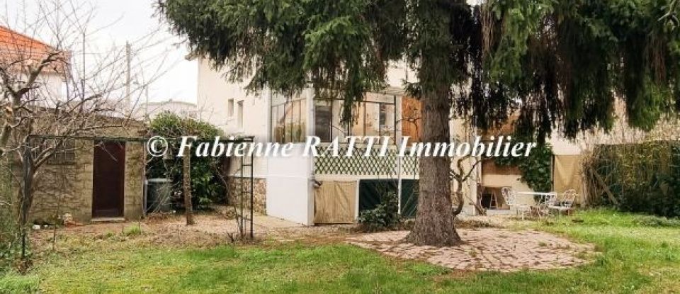 Traditional house 5 rooms of 106 m² in Carrières-sur-Seine (78420)