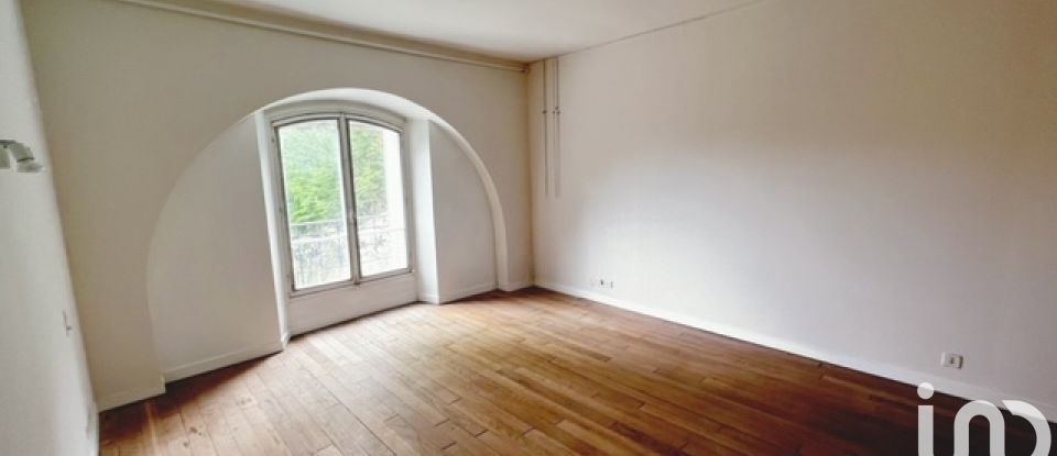 Mansion 10 rooms of 370 m² in Melun (77000)