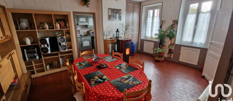 House 5 rooms of 121 m² in Villeneuve-sur-Yonne (89500)