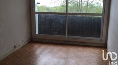 Apartment 2 rooms of 43 m² in Grigny (91350)