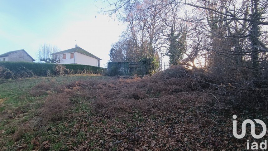 Terrain de 1 567 m² à Lagraulière (19700)